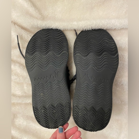 VESSI “everyday” waterproof shoes - Picture 5 of 5